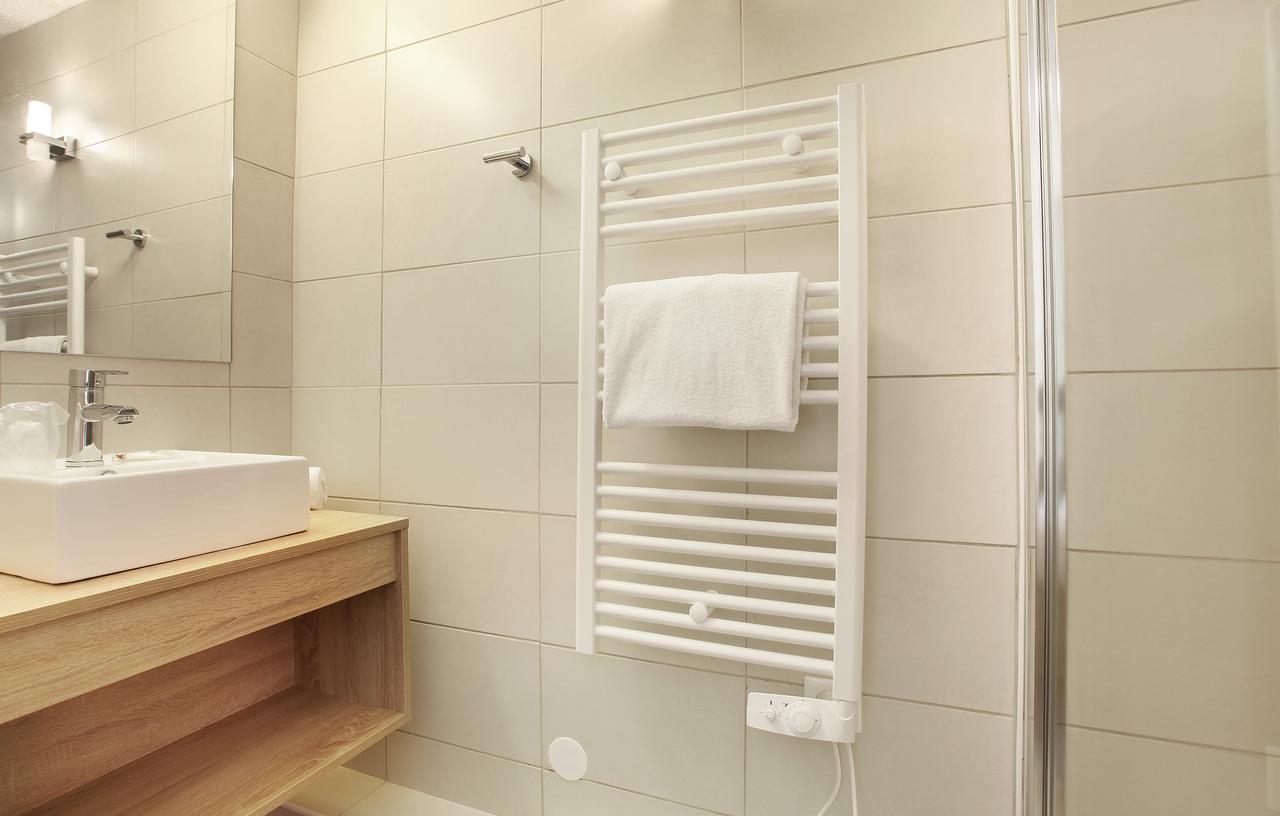 Residence Odalys Le Village Camarguais Les Gardians Αρλ Εξωτερικό φωτογραφία